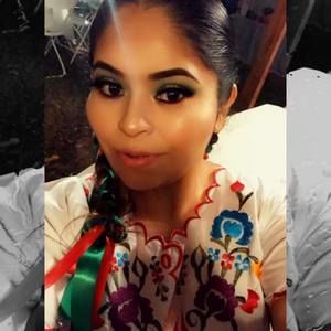 Meet your Posher, Esther